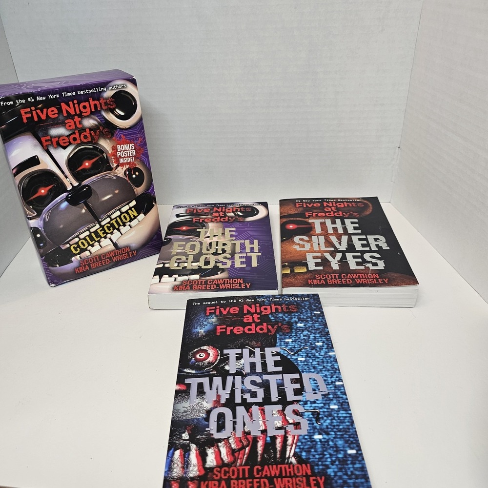 Five Nights at Freddy's Book Collection 3 Books‎ Box Set No Poster